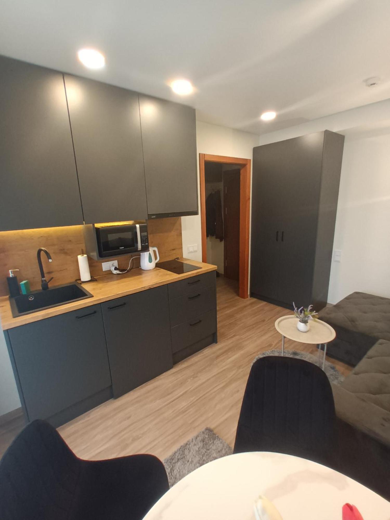 Raudonu Plytu Apartamentai Palanga