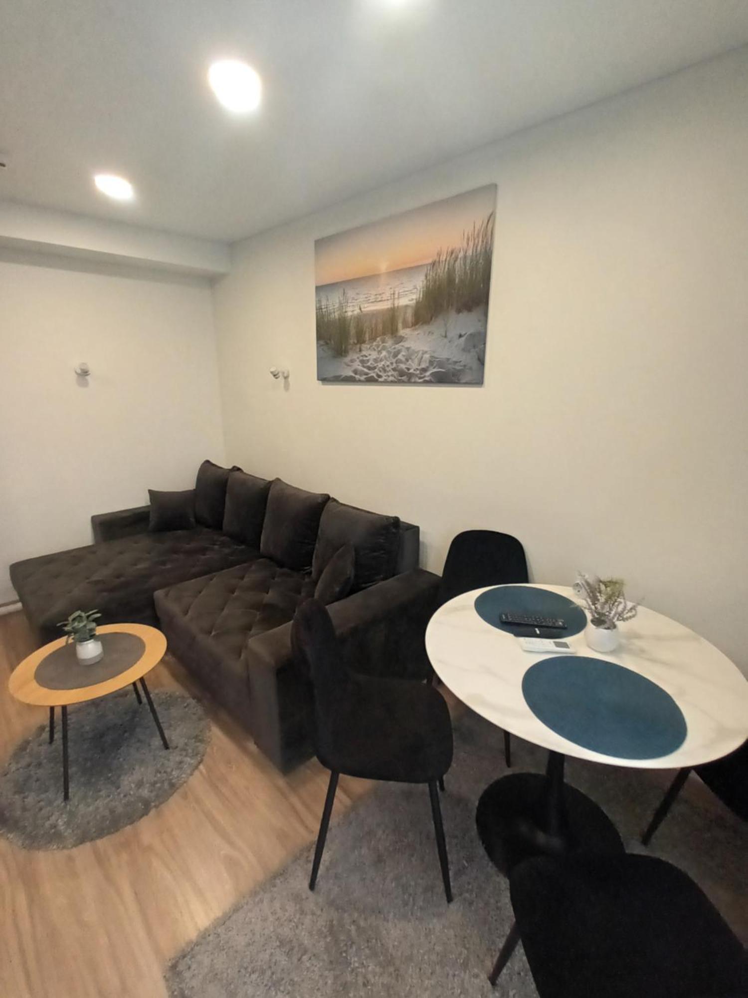 Raudonu Plytu Apartamentai